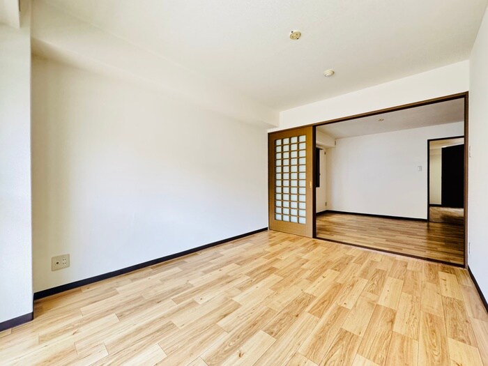 物件内観写真7　(居室)