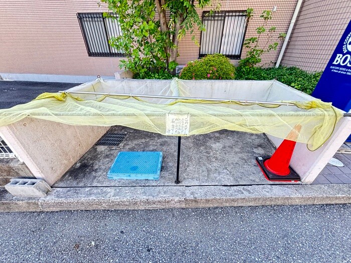 物件外観写真6　(建物設備)