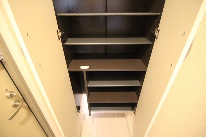 物件内観写真17　(靴箱)