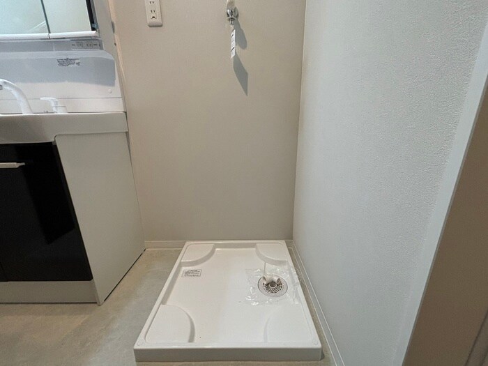 物件内観写真10　(洗濯機置場)