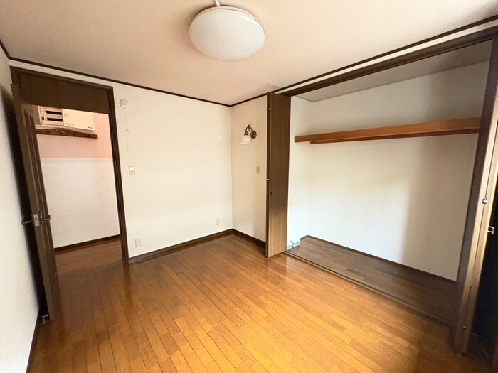 物件内観写真10　(廊下)