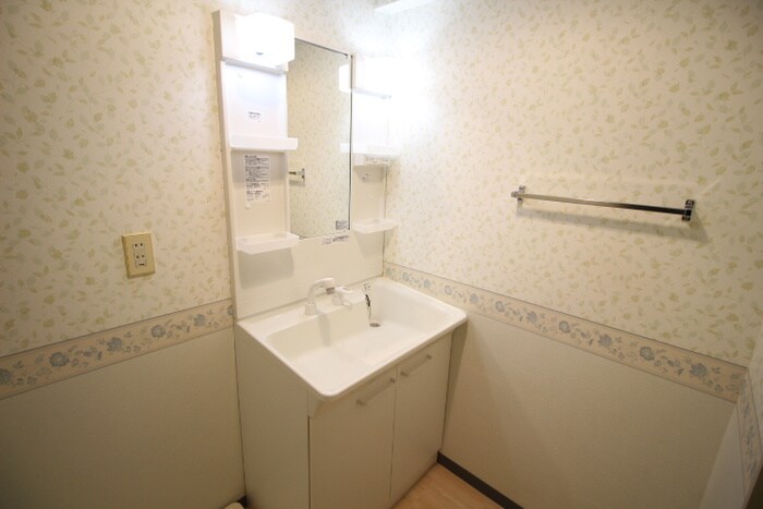 物件内観写真15　(洗面)