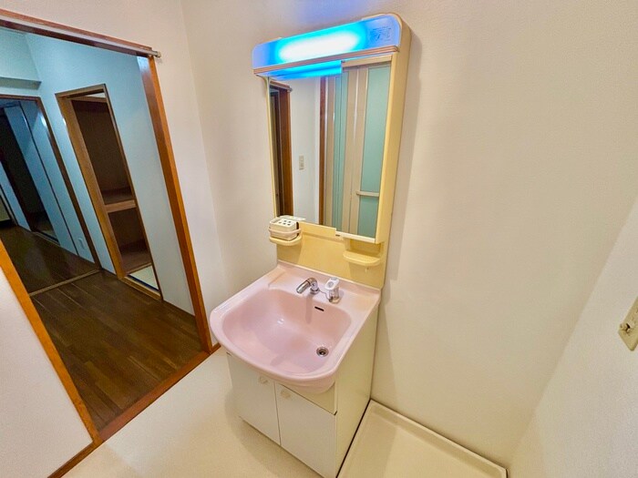 物件内観写真11　(洗面)