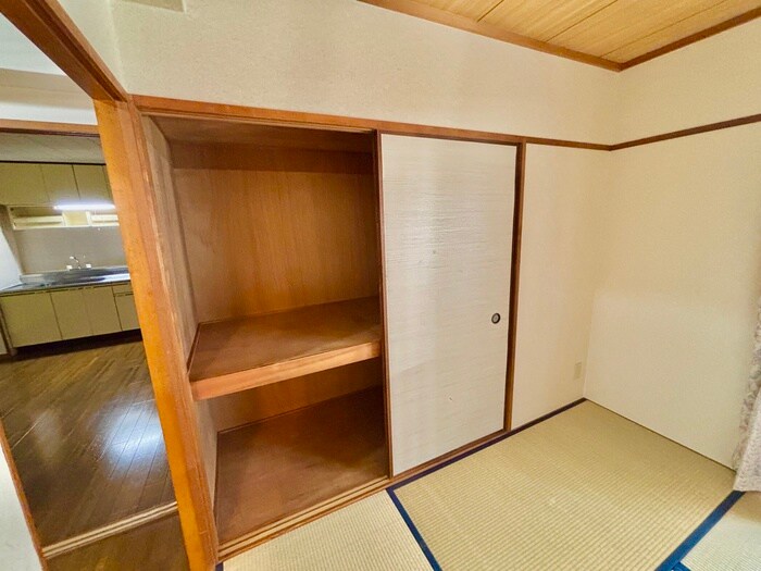 物件内観写真18　(収納)