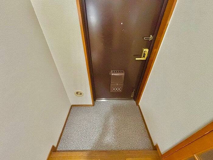物件内観写真19　(玄関)