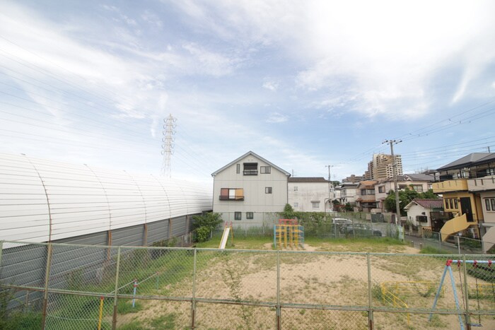 物件内観写真17　(室内からの展望)