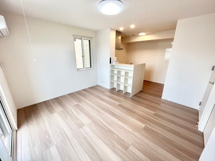 物件内観写真8　(居室)