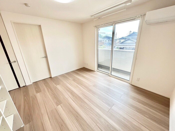 物件内観写真11　(居室)