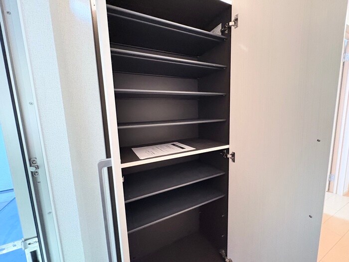 物件内観写真16　(靴箱)