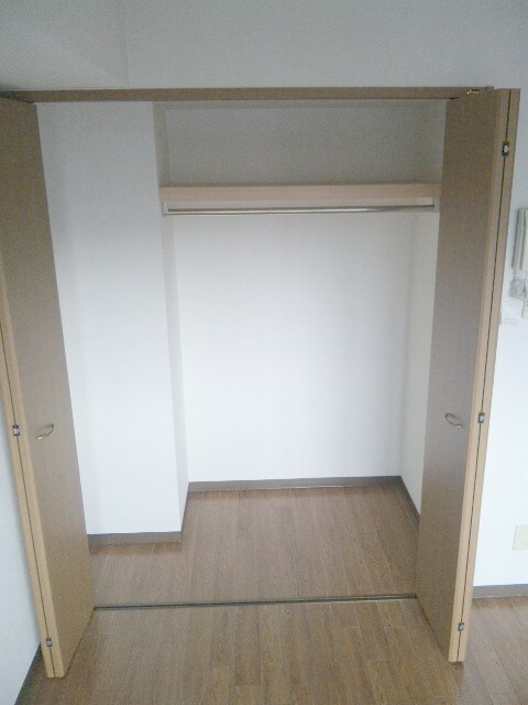物件内観写真14　(収納)