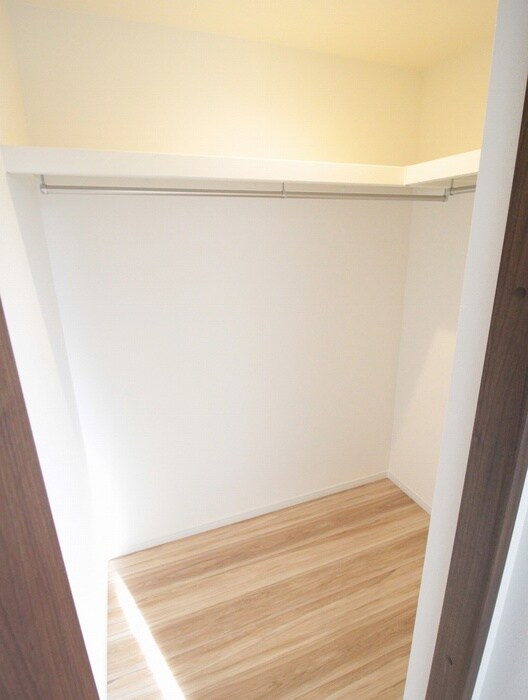 物件内観写真15　(収納)