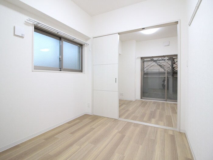 物件内観写真10　(居室)