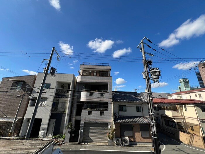 物件内観写真22　(室内からの展望)