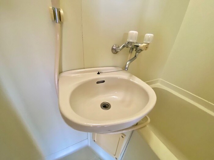 物件内観写真5　(洗面)
