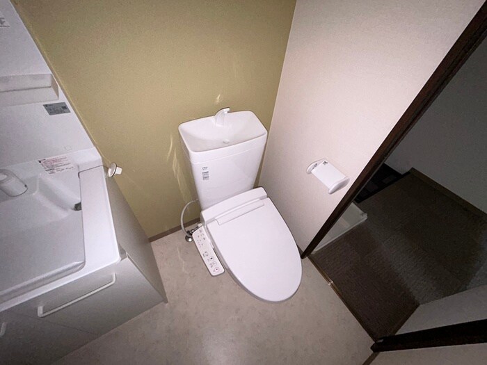 物件内観写真9　(トイレ)