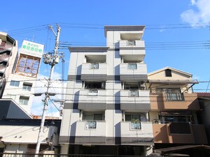 駒川駅前ビル外観写真