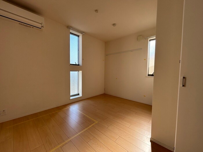 物件内観写真18　(居室)