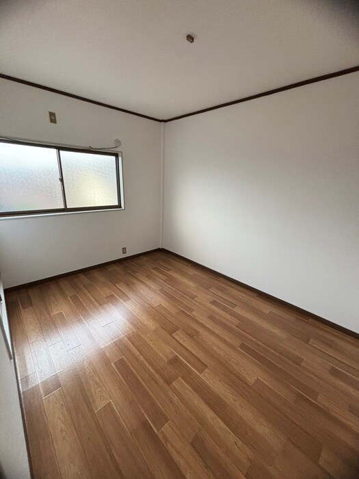 物件内観写真16　(居室)