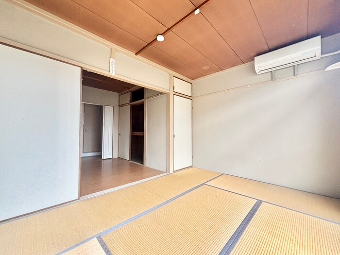 科塚マンションの居室