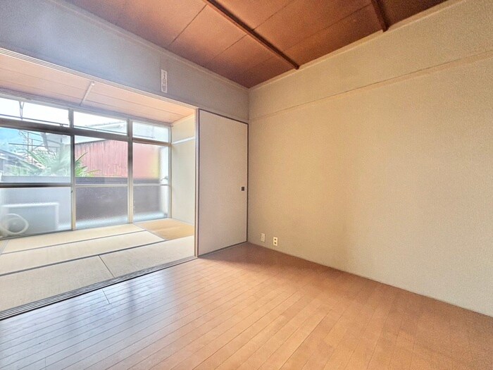 科塚マンションの居室