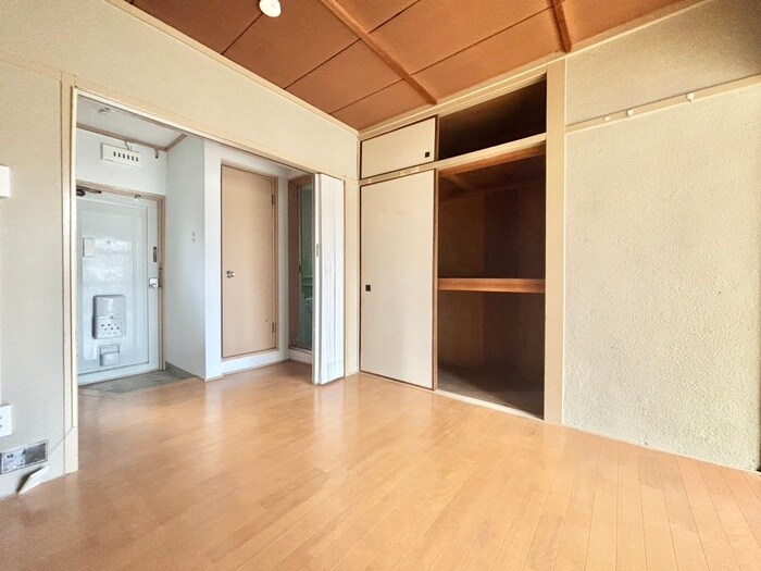 物件内観写真11　(居室)