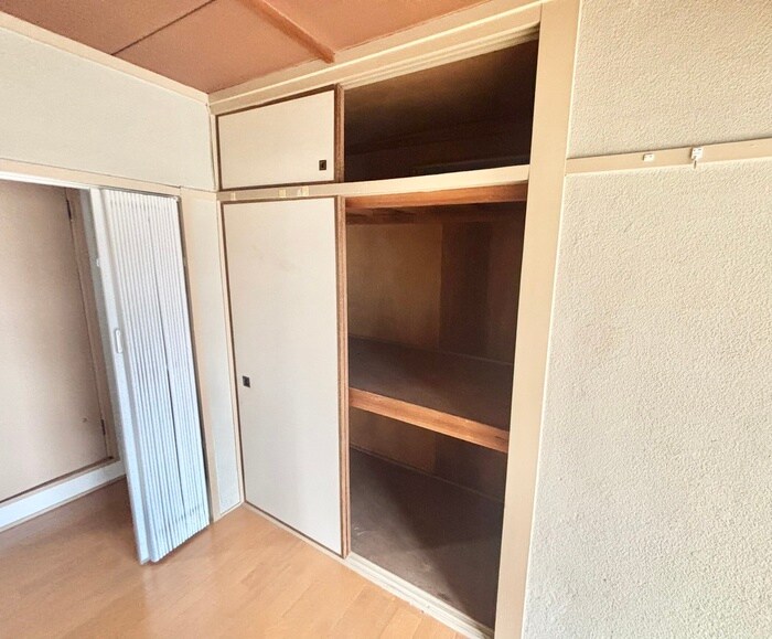 物件内観写真12　(収納)