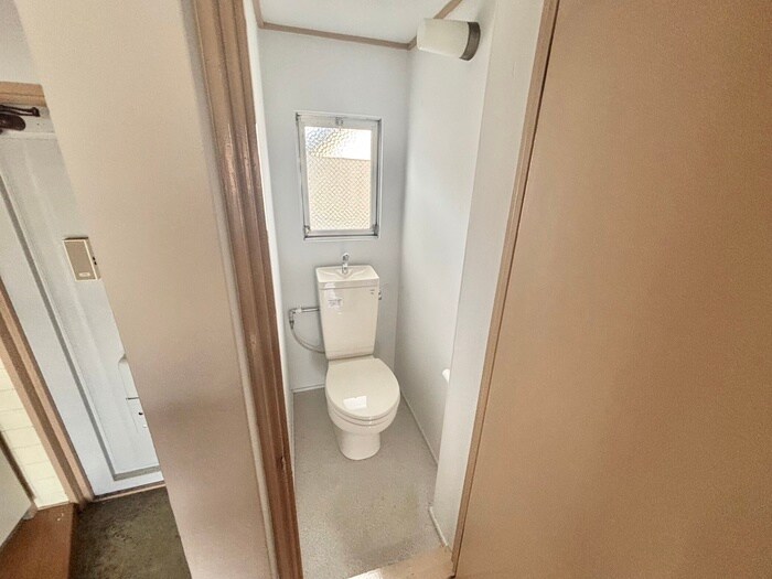 物件内観写真16　(トイレ)