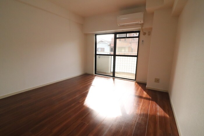 物件内観写真6　(居室)