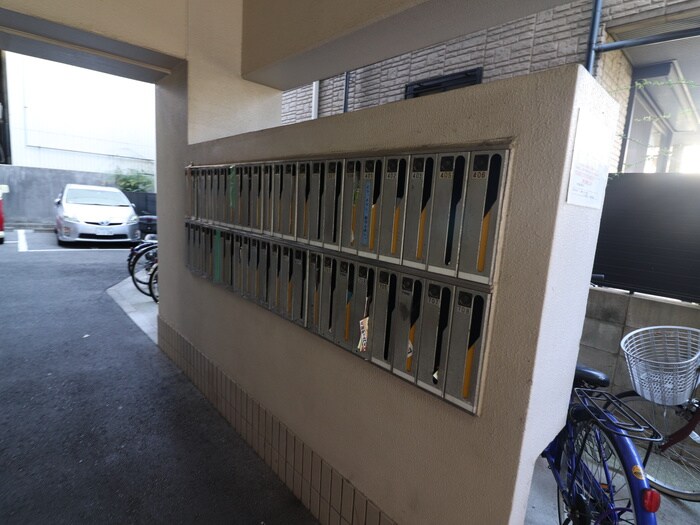 物件外観写真3　(同型モデル)