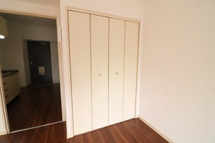 物件内観写真16　(収納)