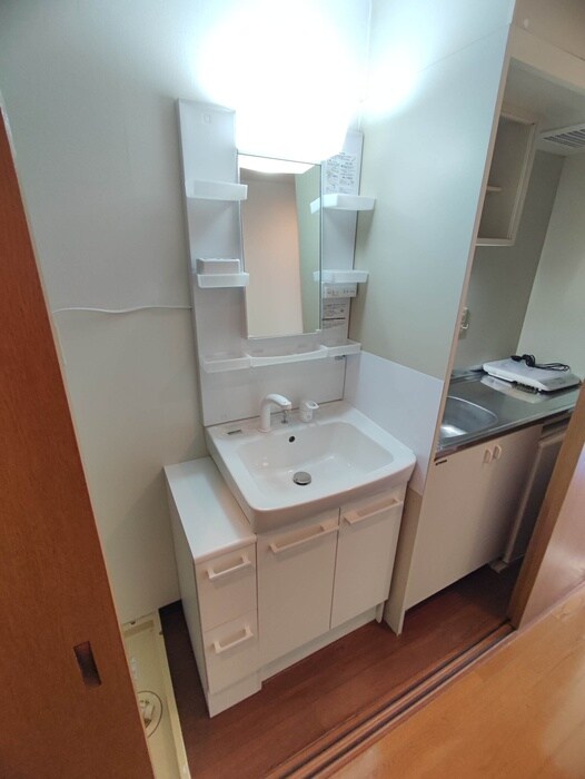 物件内観写真11　(洗面)