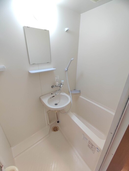 物件内観写真12　(バス／シャワールーム等)