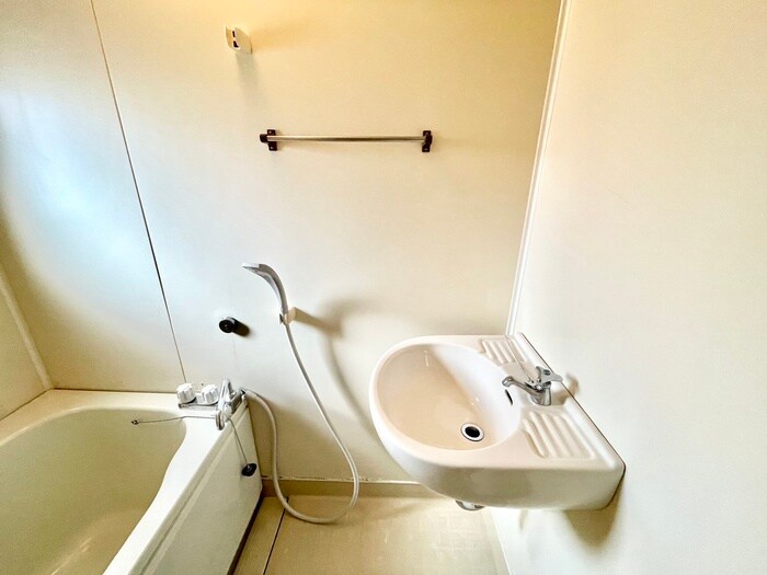 物件内観写真17　(洗面)