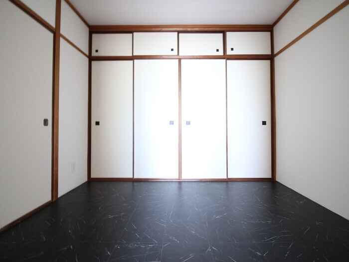 物件内観写真10　(居室)