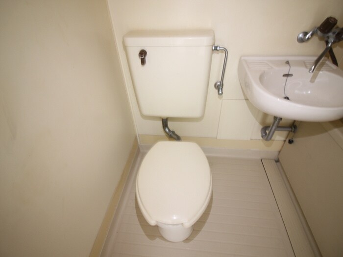 物件内観写真13　(トイレ)