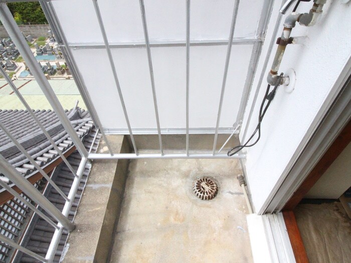 物件内観写真14　(洗濯機置場)