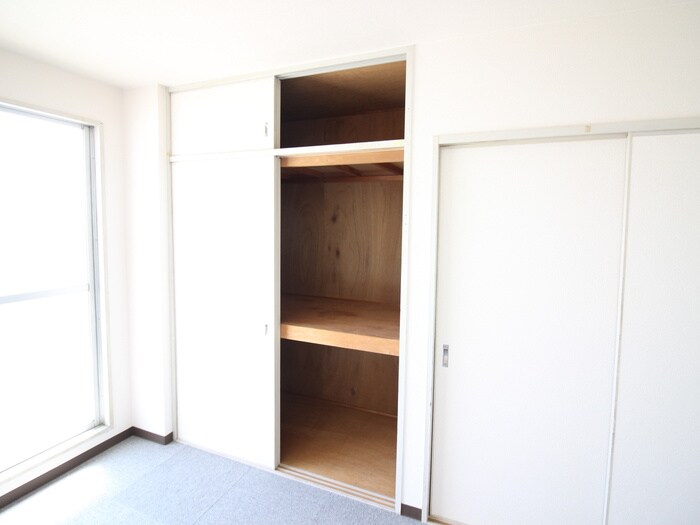 物件内観写真15　(収納)