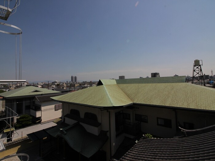 物件内観写真17　(室内からの展望)