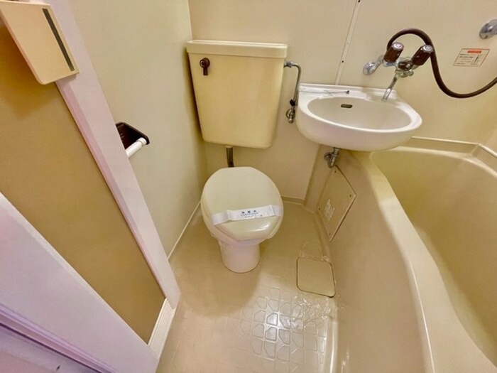 物件内観写真15　(トイレ)