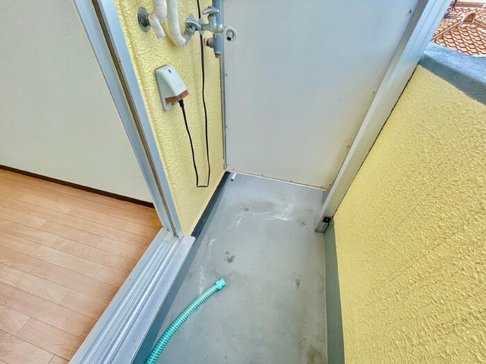 物件内観写真18　(洗濯機置場)