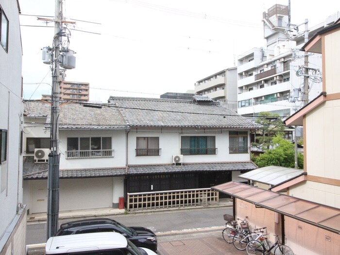 物件内観写真16　(室内からの展望)