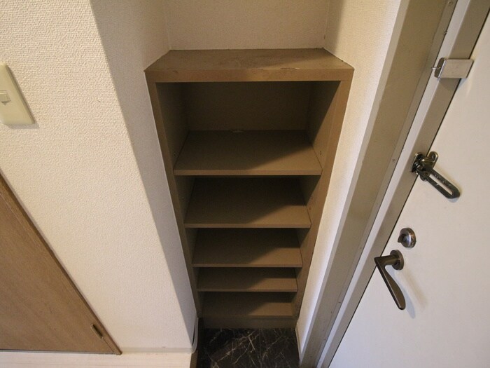 物件内観写真19　(靴箱)