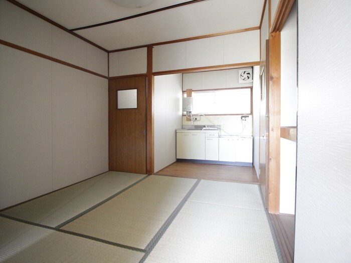 物件内観写真8　(居室)