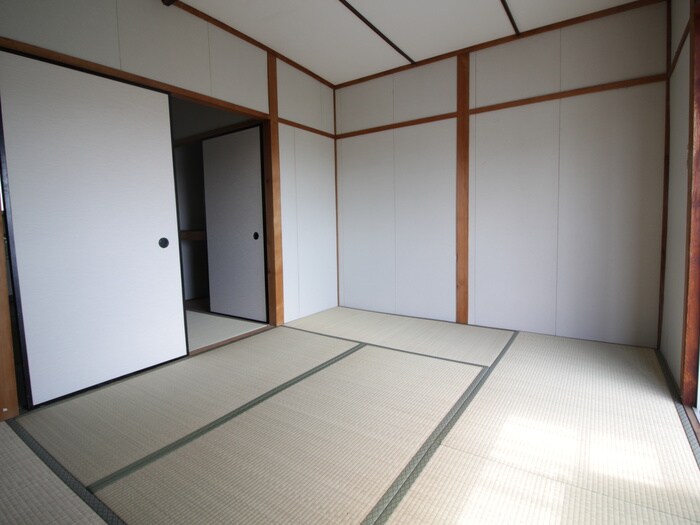 物件内観写真9　(居室)