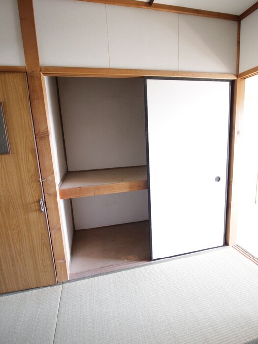 物件内観写真12　(収納)