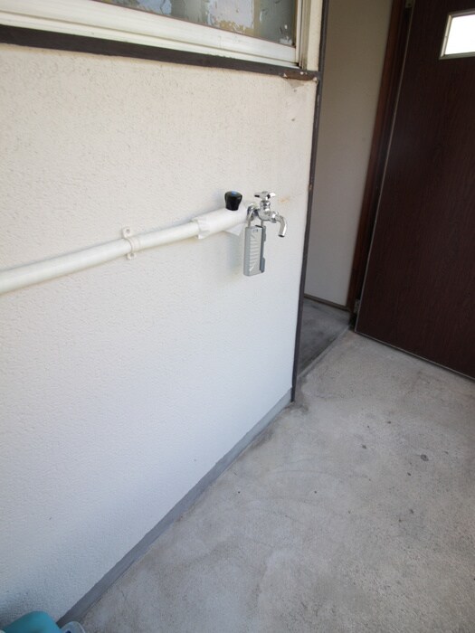 物件内観写真15　(洗濯機置場)