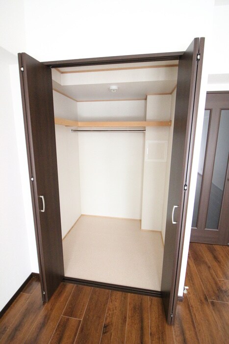 物件内観写真12　(収納)