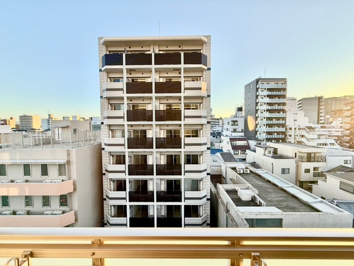 物件内観写真18　(室内からの展望)