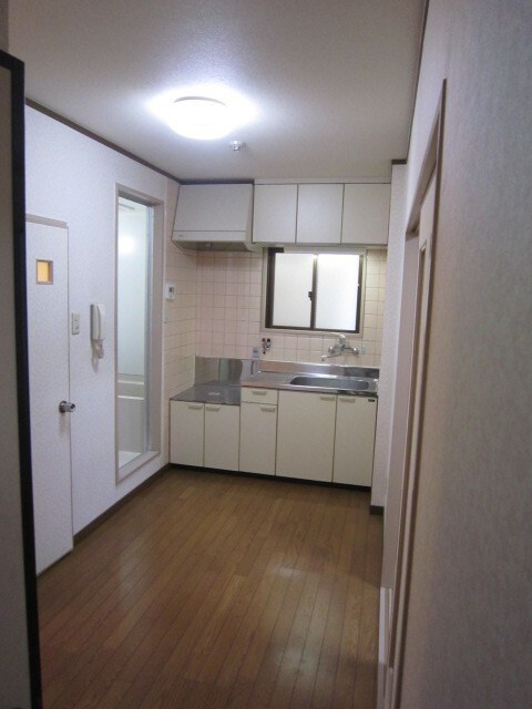 物件内観写真8　(居室)