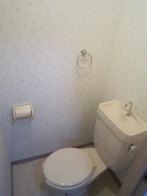 物件内観写真9　(トイレ)